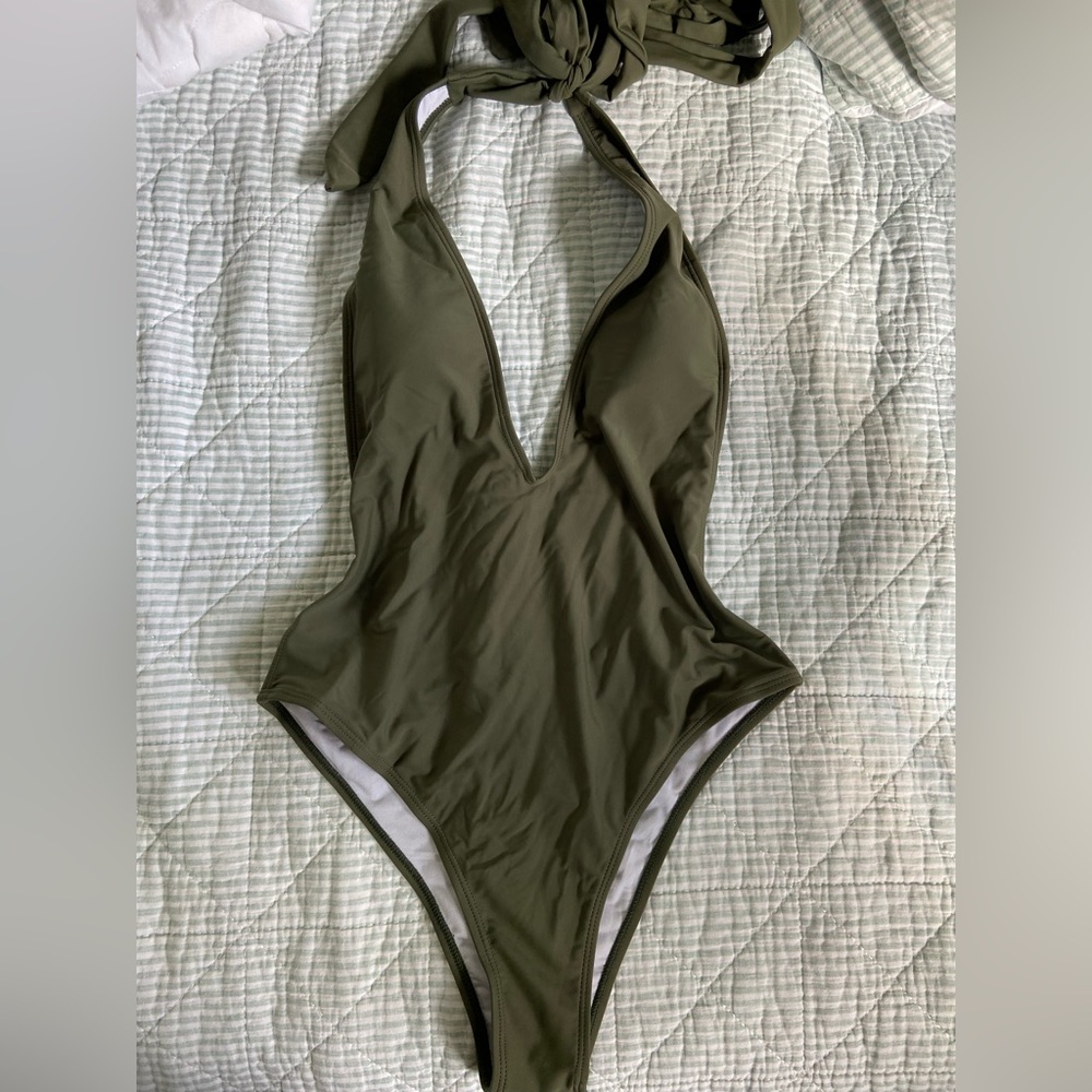 One piece bathing suit